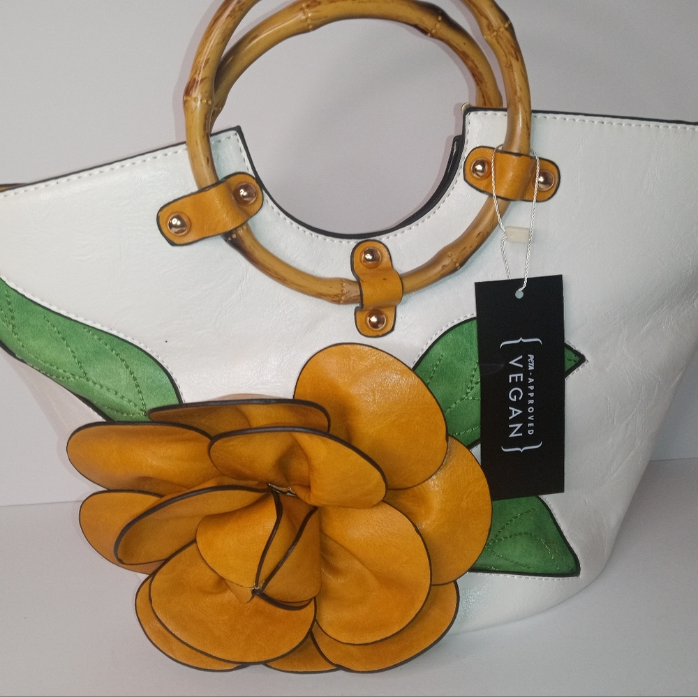 Brown rose bamboo handle bag